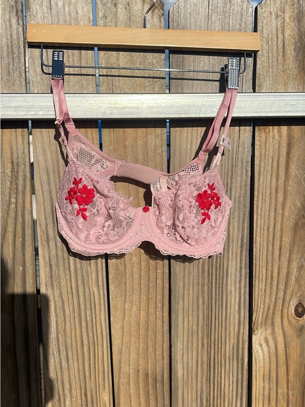 Victoria’s Secret size 34C NWT